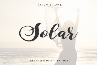 Solar: A Brushy Font for Creative Projects